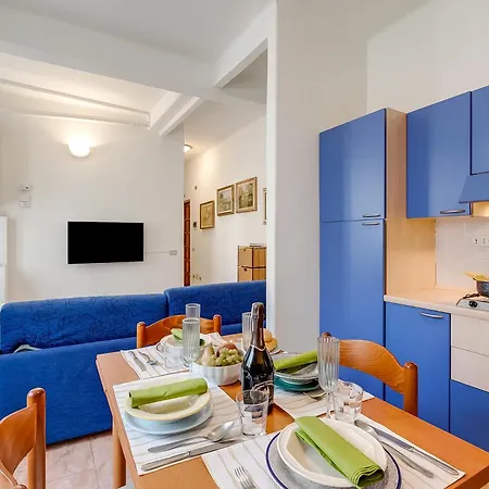 Seaside Binario Blu 500 M Dal Mare - Happy Alassio