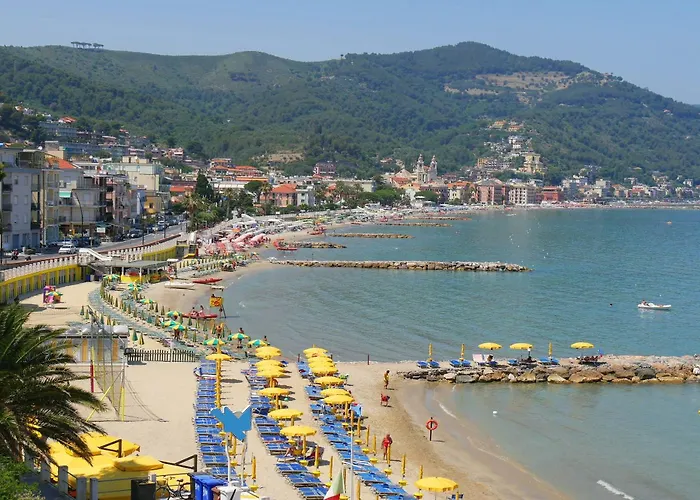 Seaside Binario Blu 500 M Dal Mare - Happy